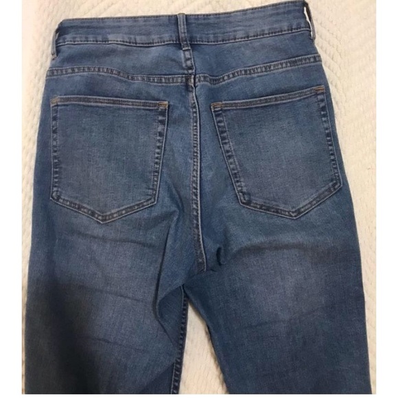 SOLD‼️H&m High rise button fly skinny jeans - Picture 3 of 5
